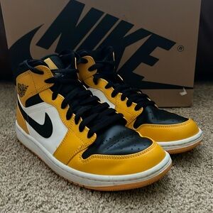 Men's Jordan 1 Mid Taxi